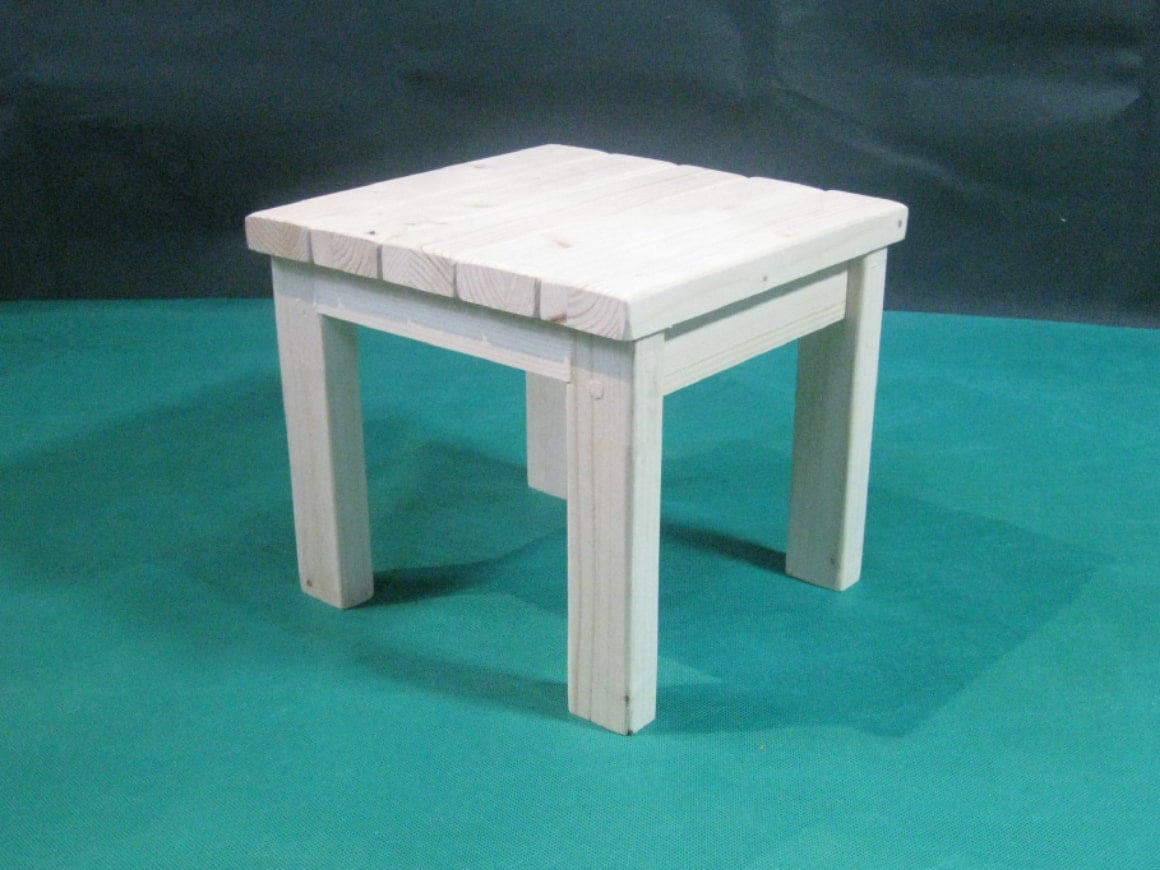 多目的スツール完成写真1